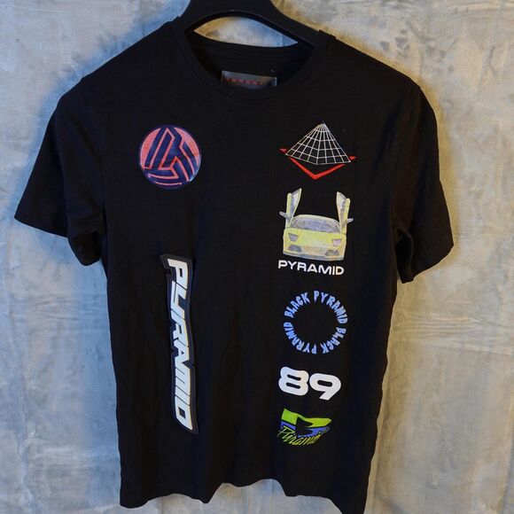 Black Pyramid Shirt Mens Large Black Graphic Patch Tee Car Design Streetwear - Picture 12 of 13